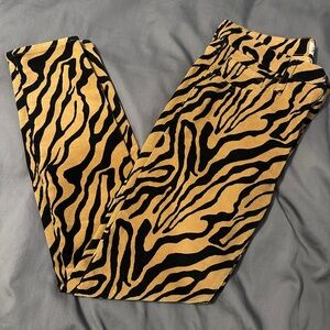 J Crew Size 27 Tiger animal print corduroy pants toothpick – 27 inch inseam